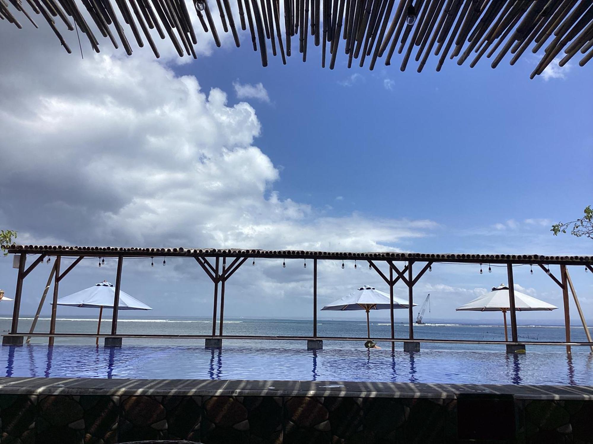 Linda Beach Hotel 누사 렘봉안 외부 사진