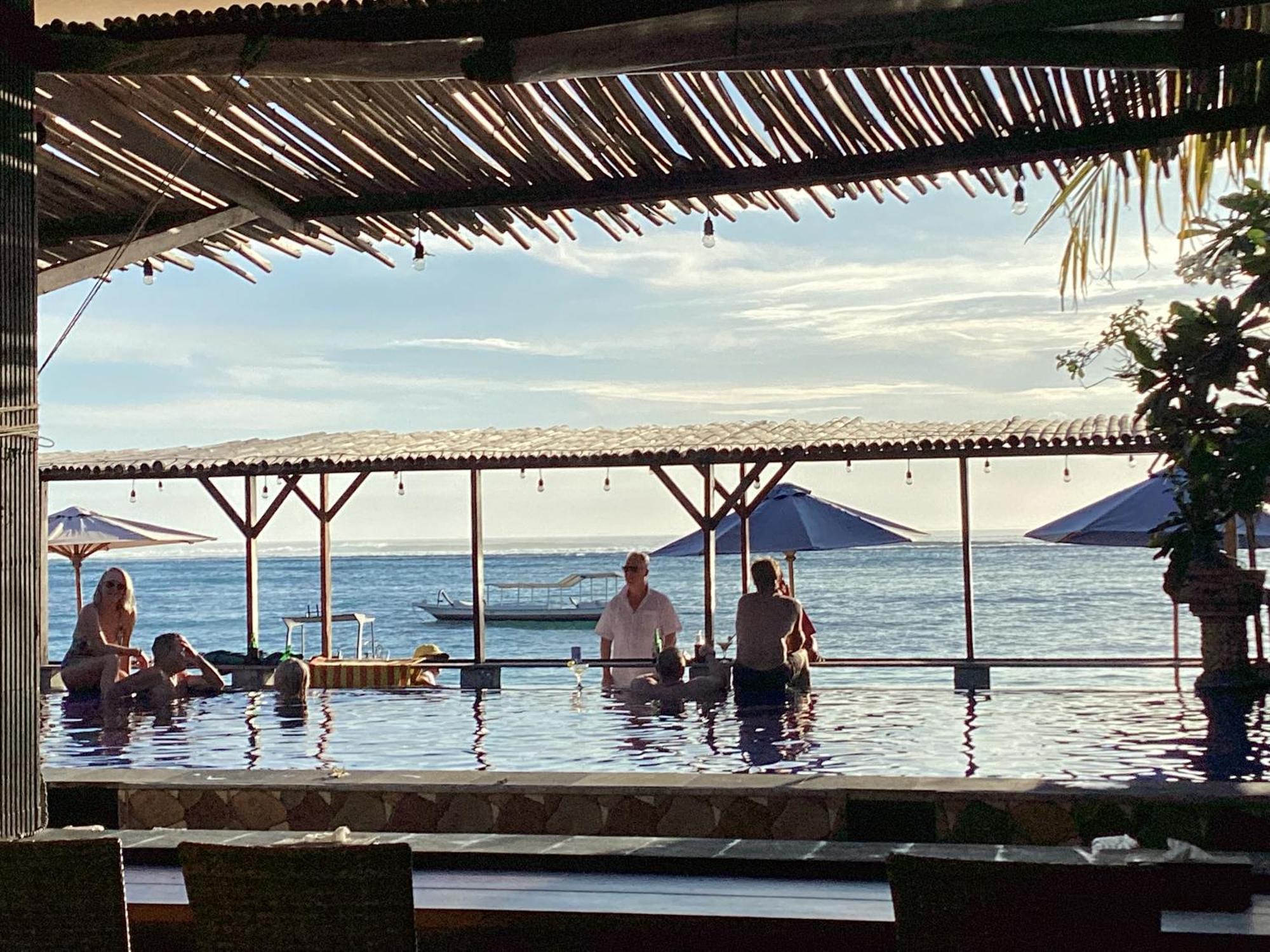 Linda Beach Hotel 누사 렘봉안 외부 사진