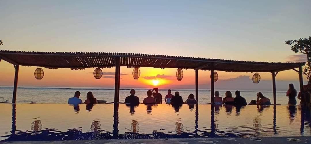 Linda Beach Hotel 누사 렘봉안 외부 사진
