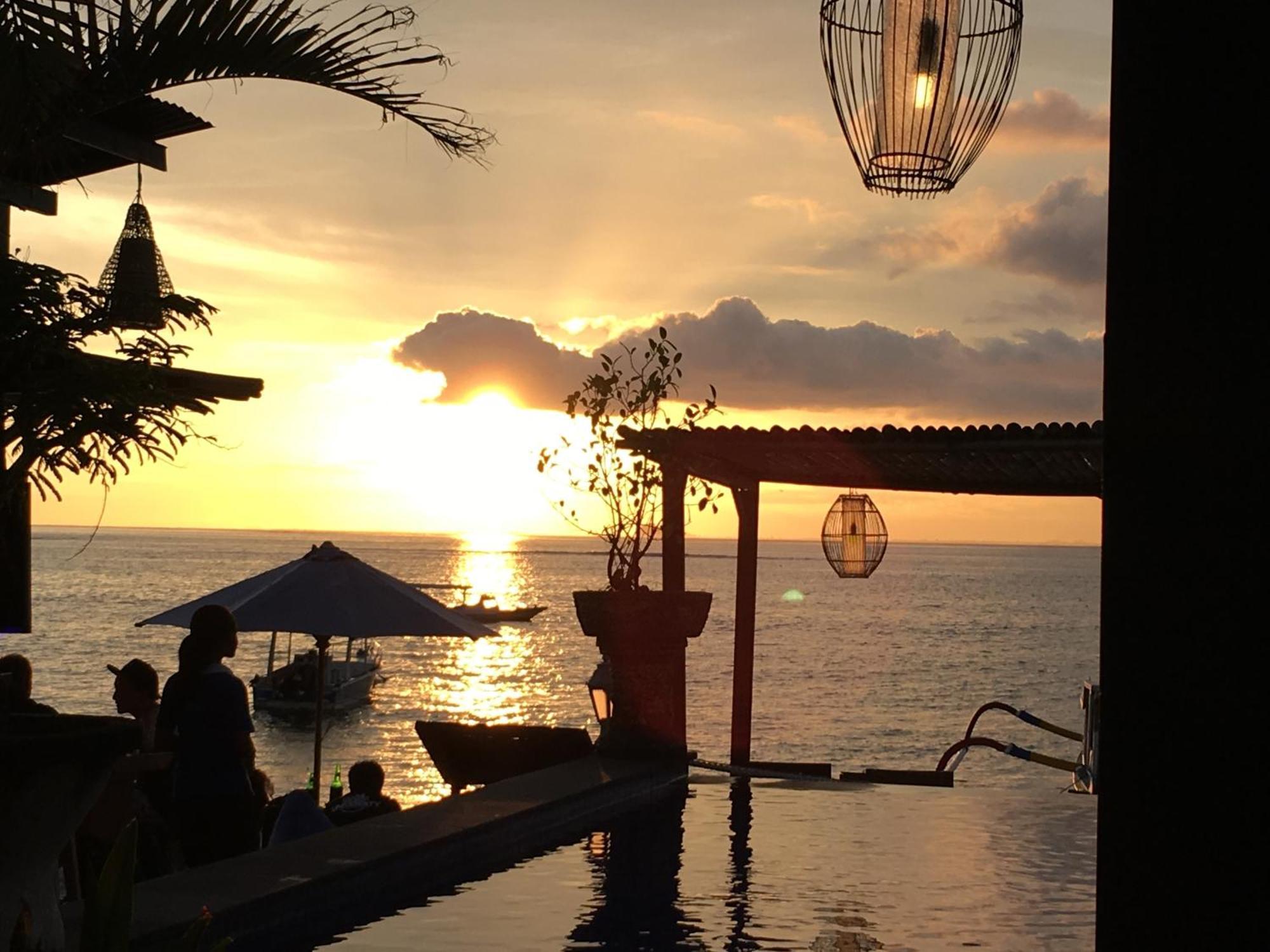 Linda Beach Hotel 누사 렘봉안 외부 사진